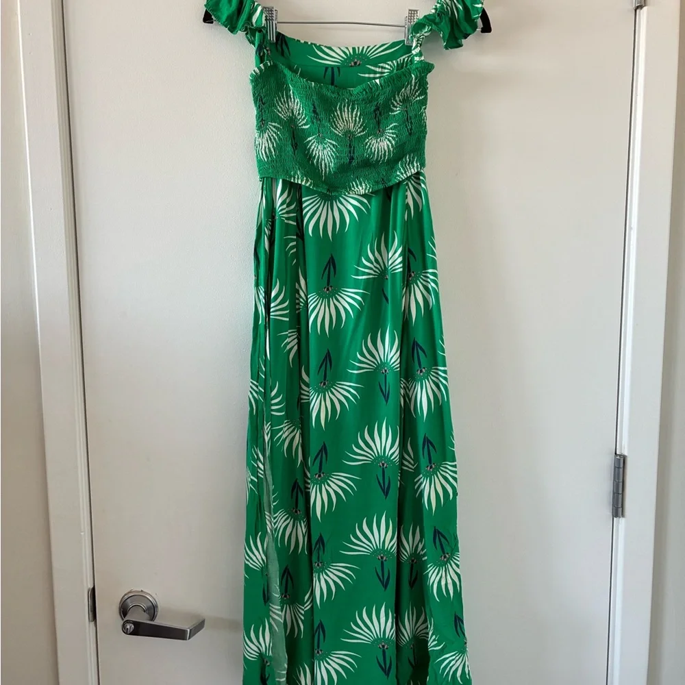 Lulu's Emerald Leaf Pattern Dress - Picture 1 of 6